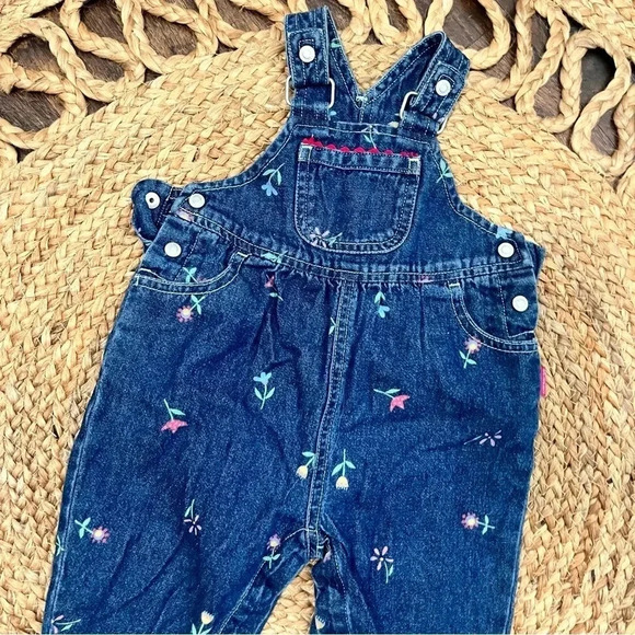 Vintage Carter’s Baby 6/9 Month Floral Vestbak Bubble Romper Denim Overalls - Picture 2 of 4